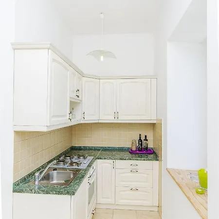 Lighthouse Grebeni Villa *