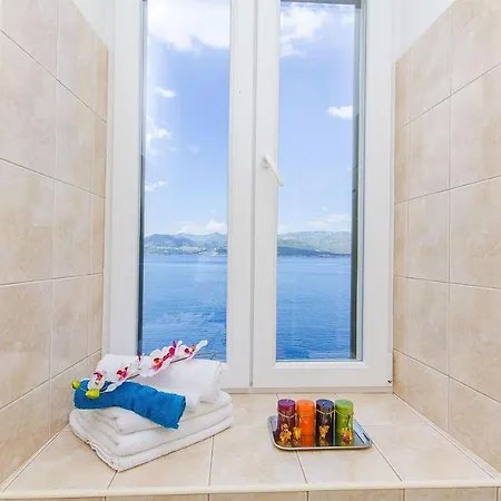 Lighthouse Grebeni *