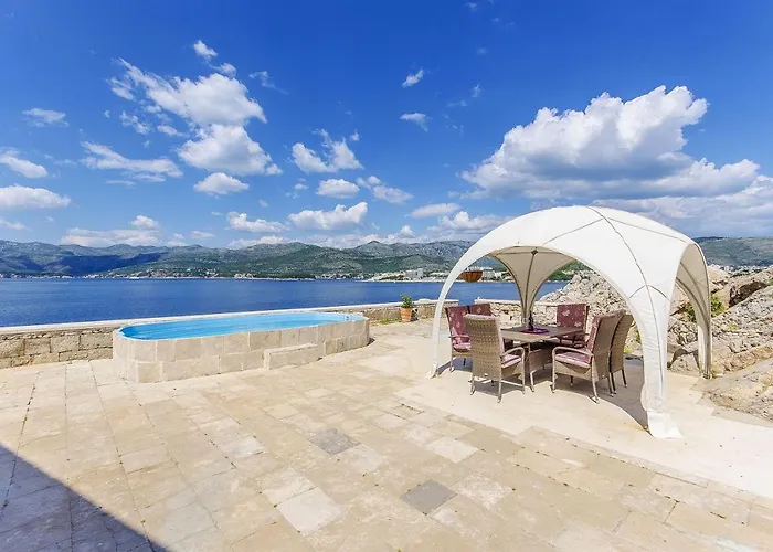 Villa Lighthouse Grebeni *