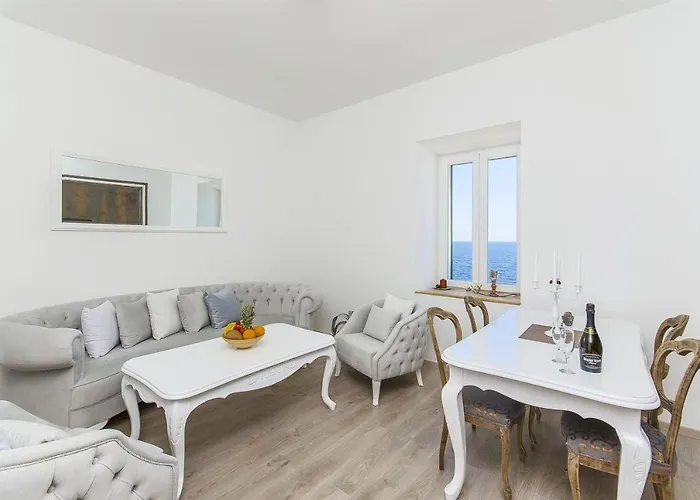 Villa Lighthouse Grebeni