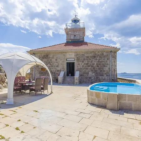 Lighthouse Grebeni فيلة دوبروفينك